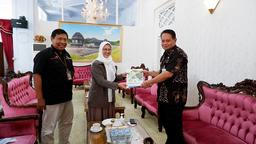 Submission of Strategic Indicator Results to PJ Regent of Banjarnegara