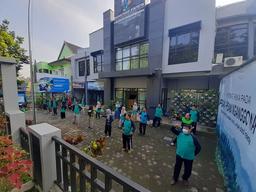 All employees of BPS Kab. Banjarnegara Holds Healthy Gymnastics Friday June 2022